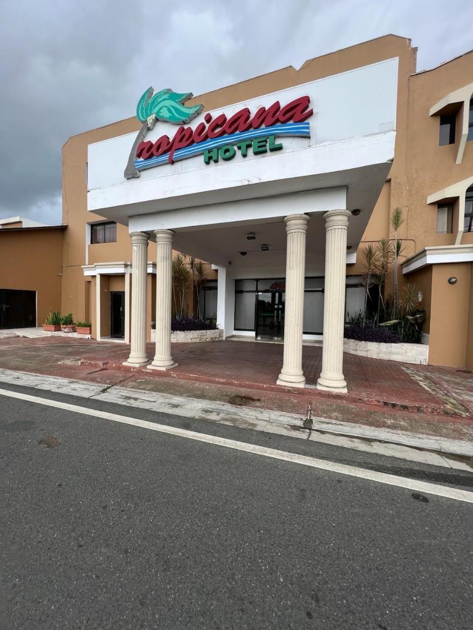 La Viva Hotel Tropicana Santo Domingo מראה חיצוני תמונה